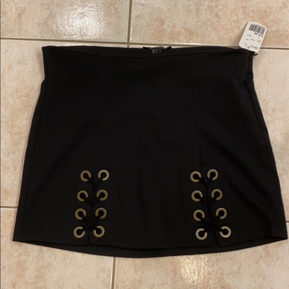 Black skirt